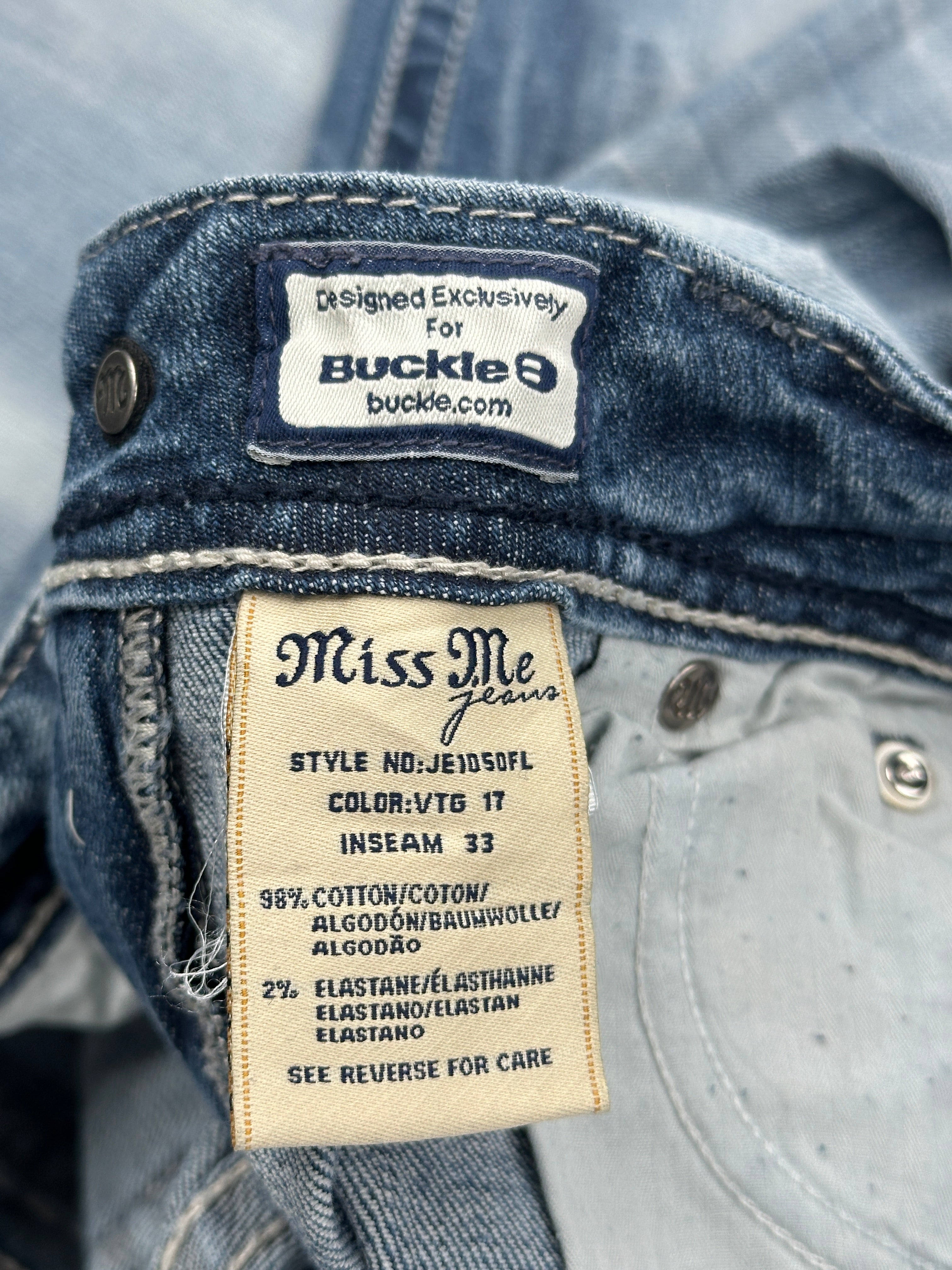 Miss Me Flare Fit Jeans