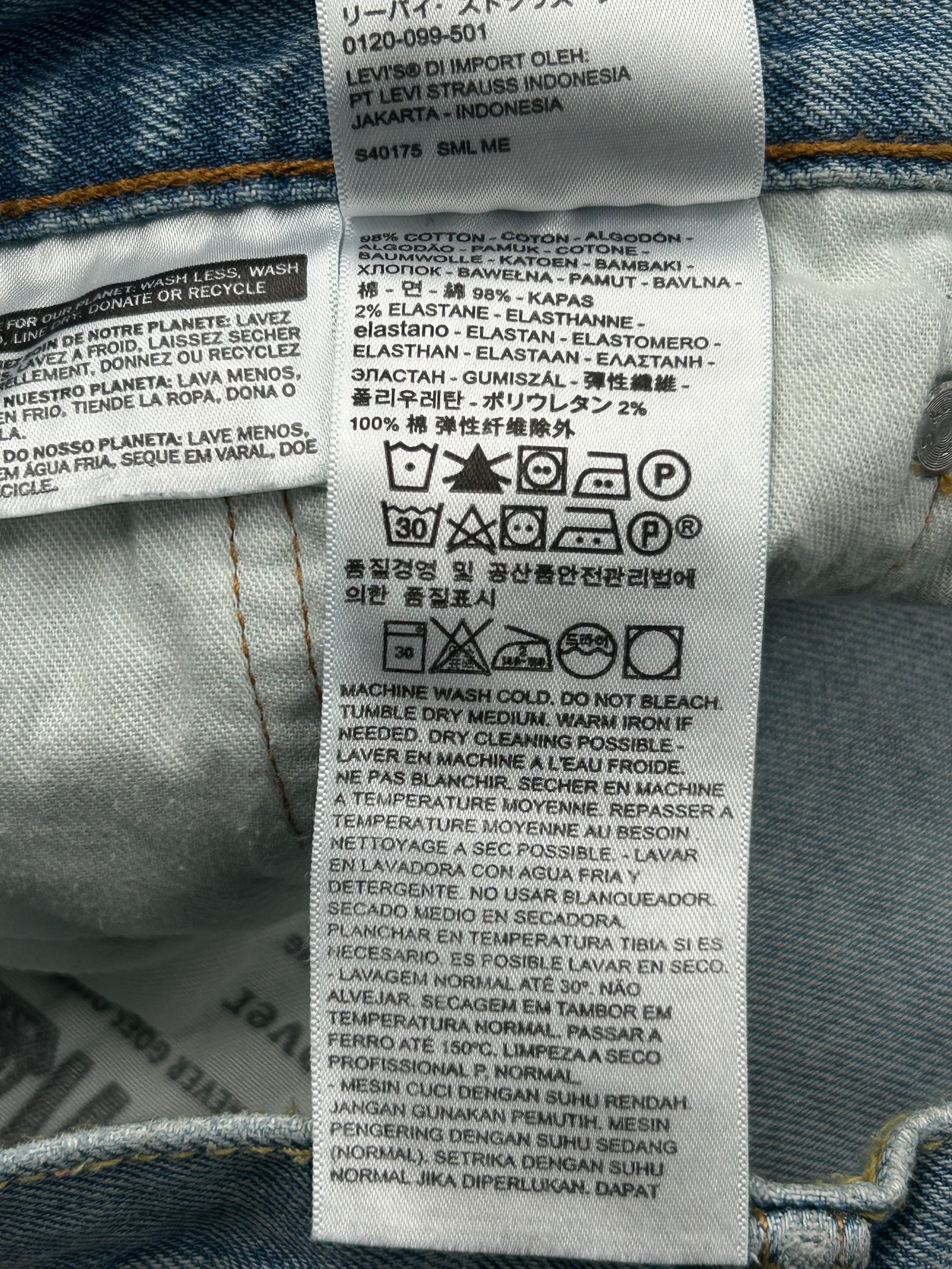 Levi’s 550 Light Wash Denim Jeans